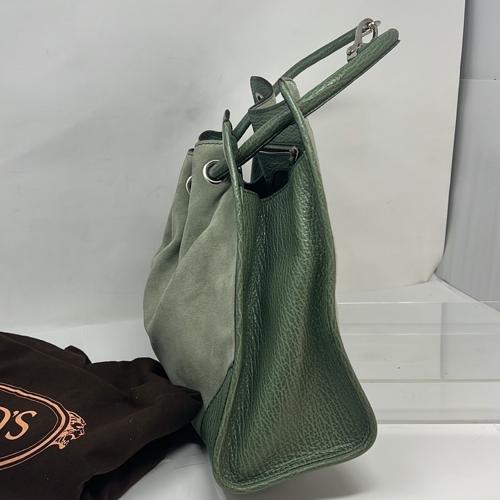 Tod’s Suede and Pebbled Leather Flat Back Shoulder Bag - Picture 8 of 13